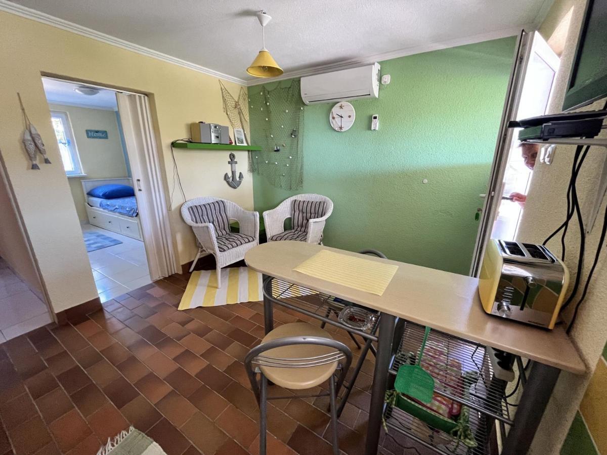 Apartmani Axa 卢卡瓦克 外观 照片