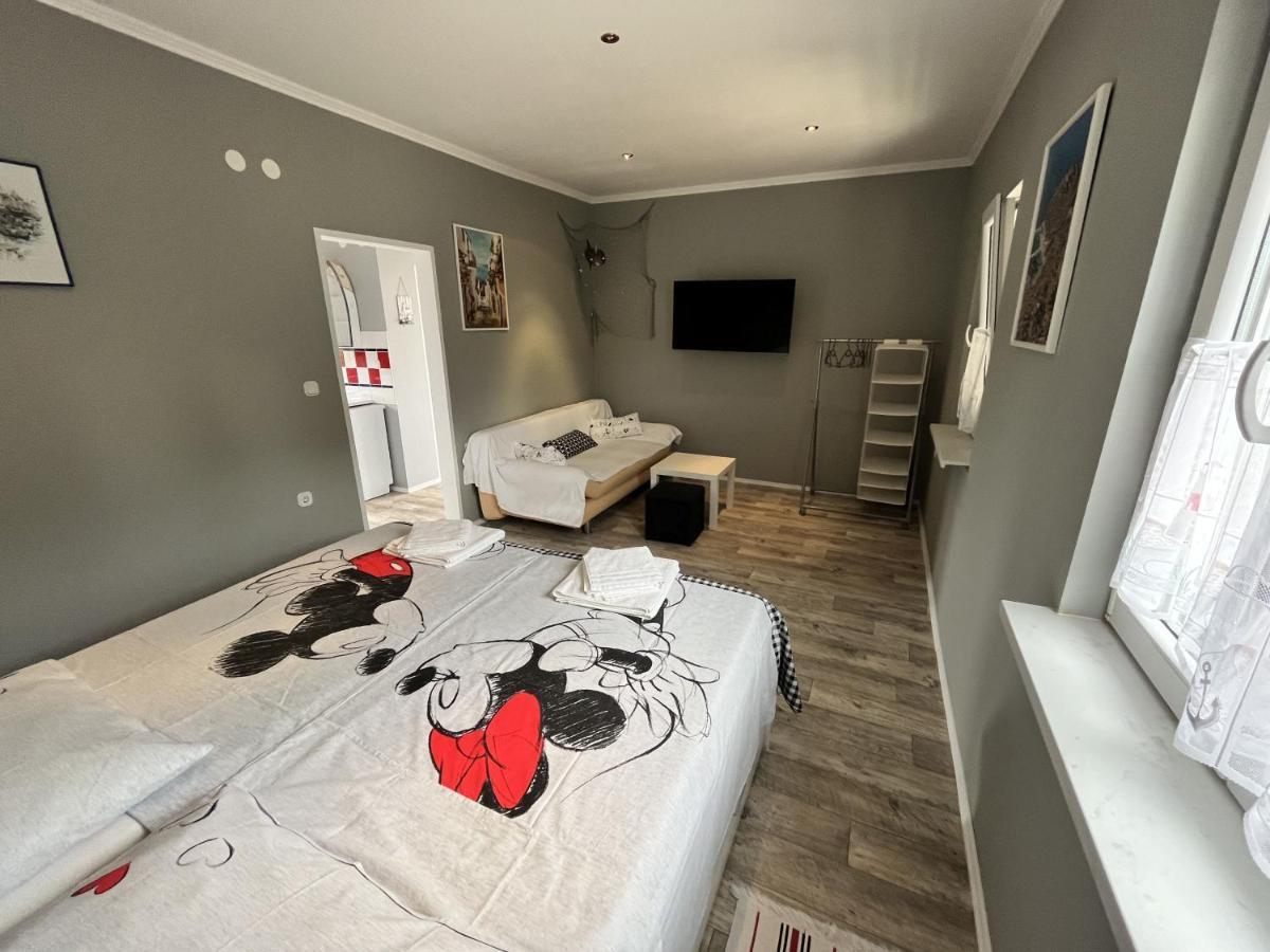 Apartmani Axa 卢卡瓦克 外观 照片